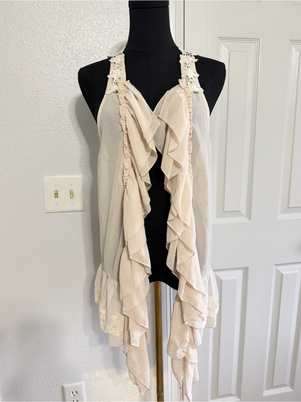 Umgee USA M/L Boho Lace Crochet Waterfall Vest Cardigan Cream Ruffle Duster
